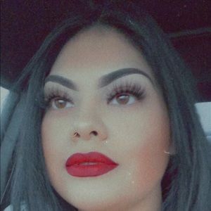 Meet your Posher, Sandy